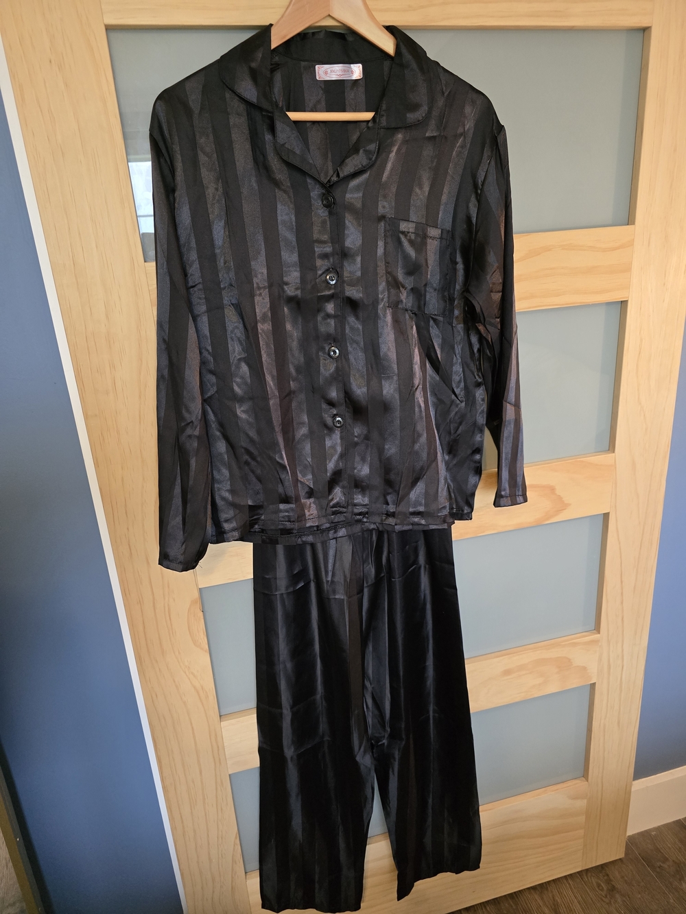 Satin Stripe Black Women's Pajama Set - Picture 3 of 5